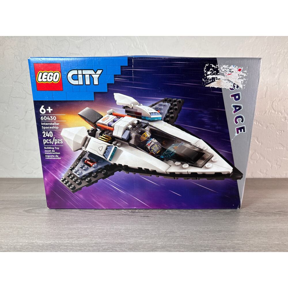 LEGO CITY:‎ Interstellar Spaceship (60430) Space Shuttle 240 pieces- NEW